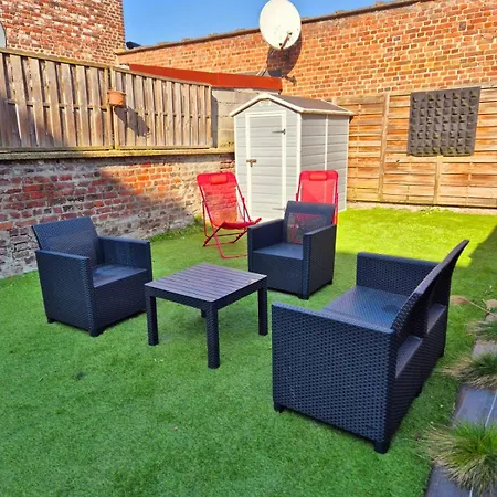 Le Repere Maison Avec Jardin Holiday home Tourcoing